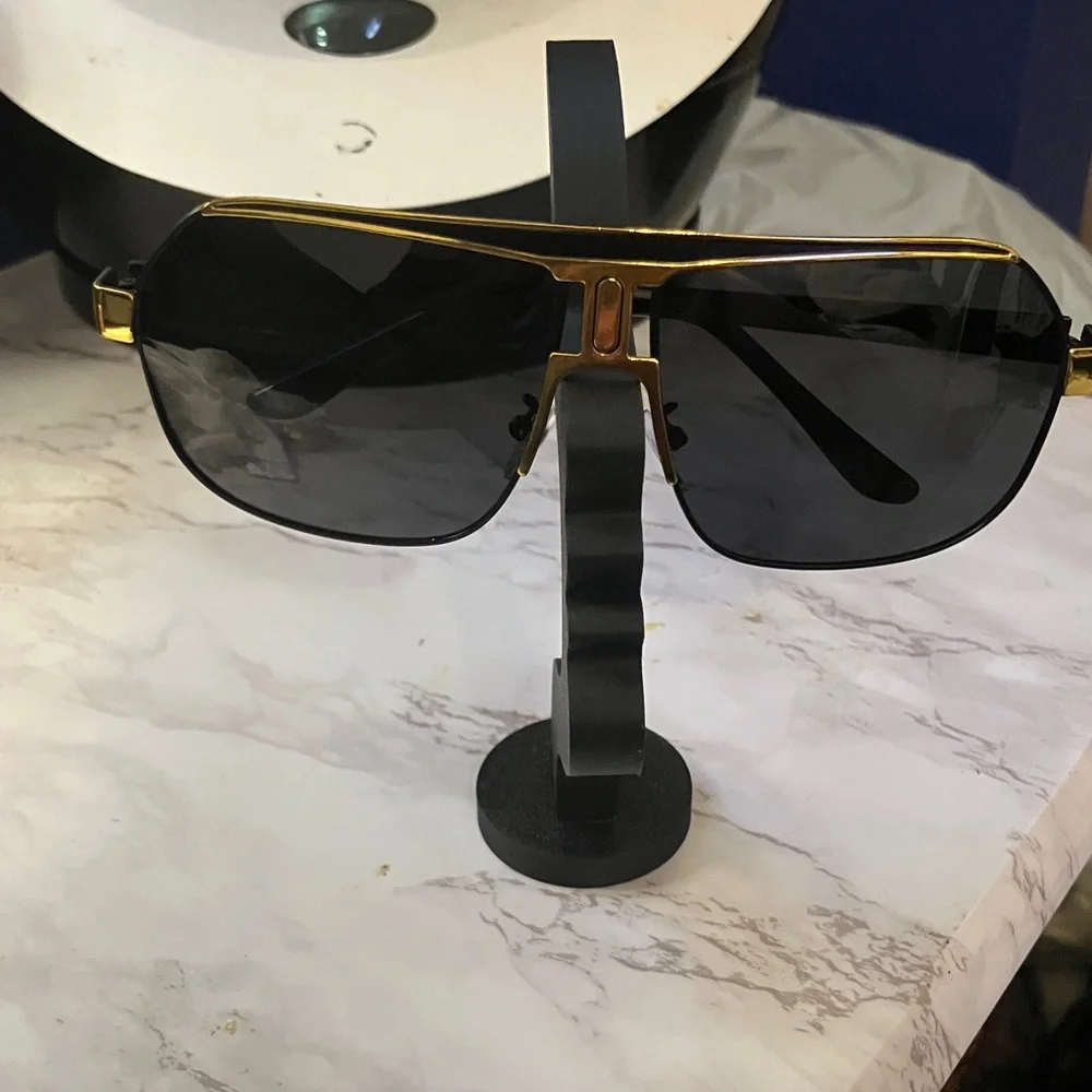 Men Stylish Black and Gold Sunglasses